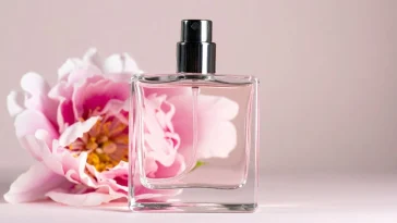 8 Best Valentino Perfumes For Women That Turn Heads